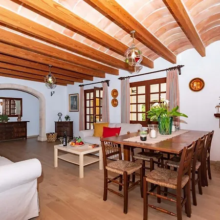 Els Gorgs By Sealand Country house *