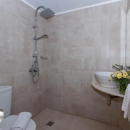 Els Gorgs By Sealand Country house